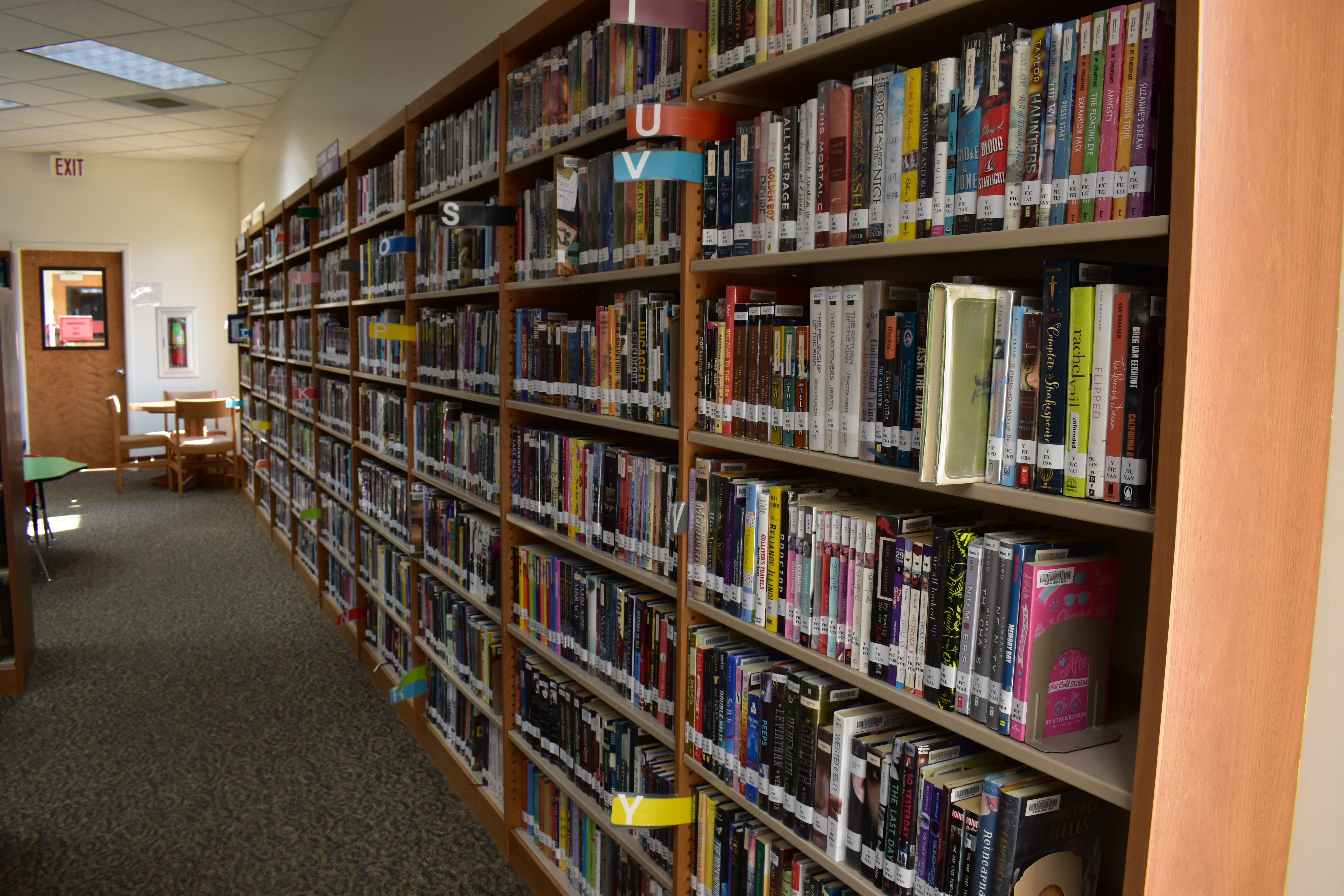 Picture of the Inside of the lIbrary 2