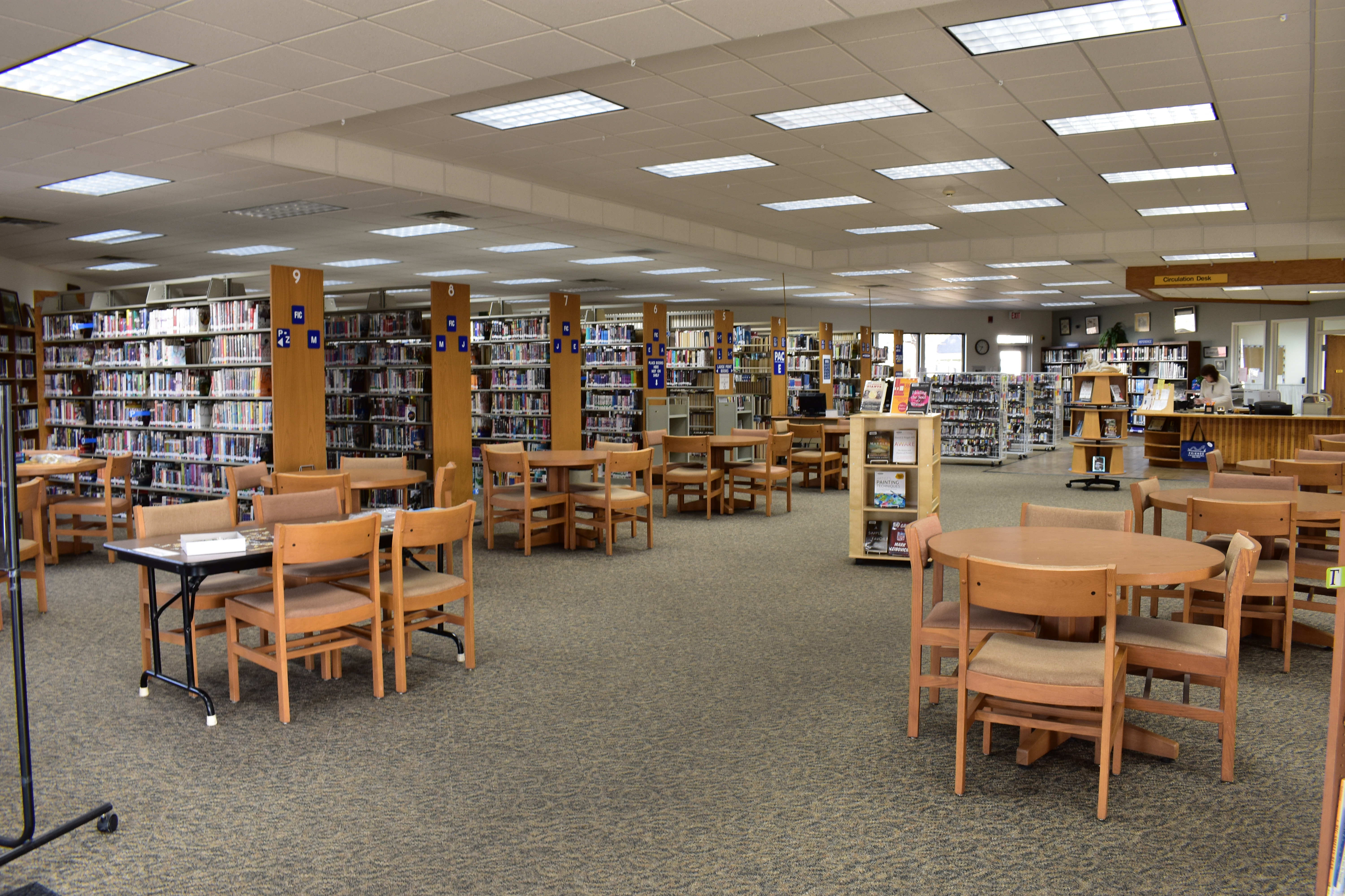 Picture of the Inside of the lIbrary 6